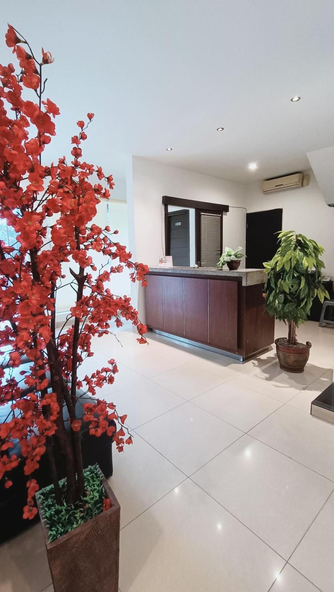VI Hotel Bandung Exterior photo