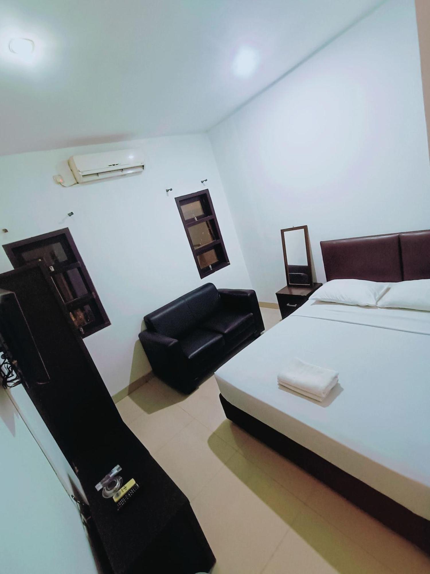 VI Hotel Bandung Exterior photo
